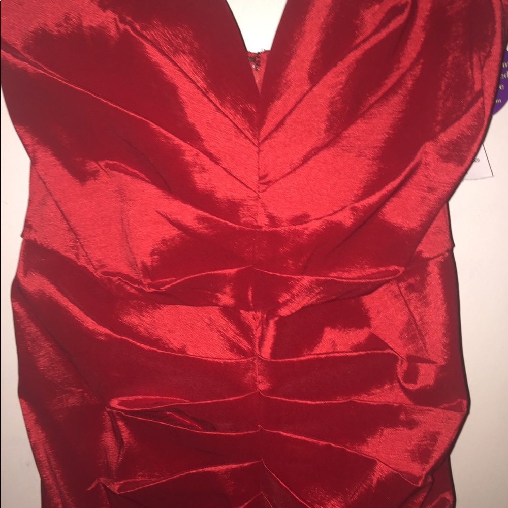 Prom Gown - Picture 2 of 10